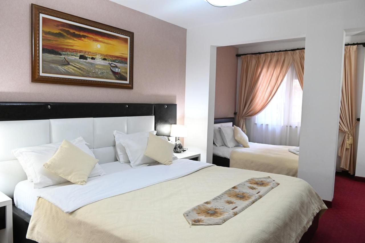 Hotel Liss Lezhë Dış mekan fotoğraf