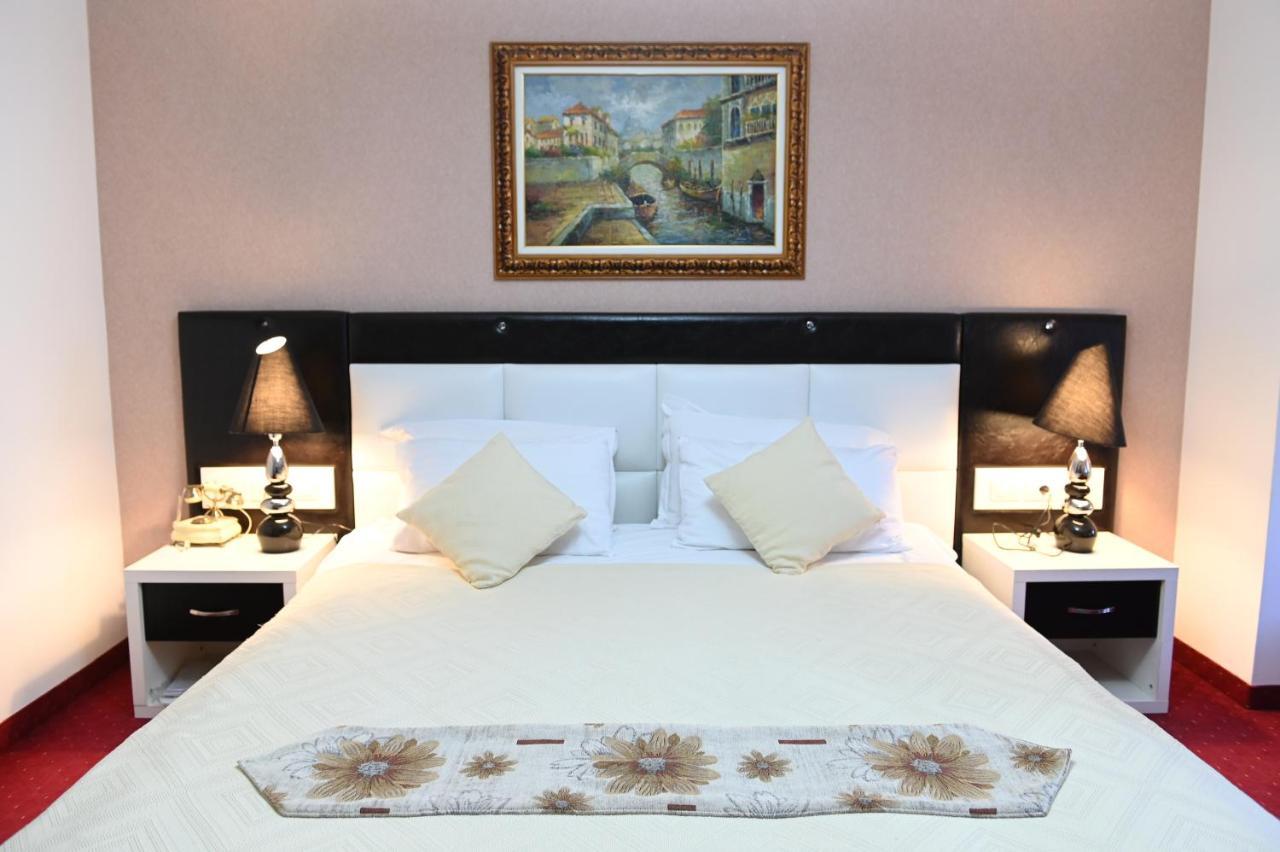 Hotel Liss Lezhë Dış mekan fotoğraf